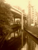神田川と首都高速